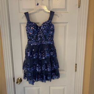 Elegant off the shoulder sequin dress teen